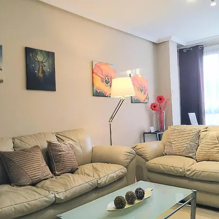 En Oviedo,wifi Apartment *